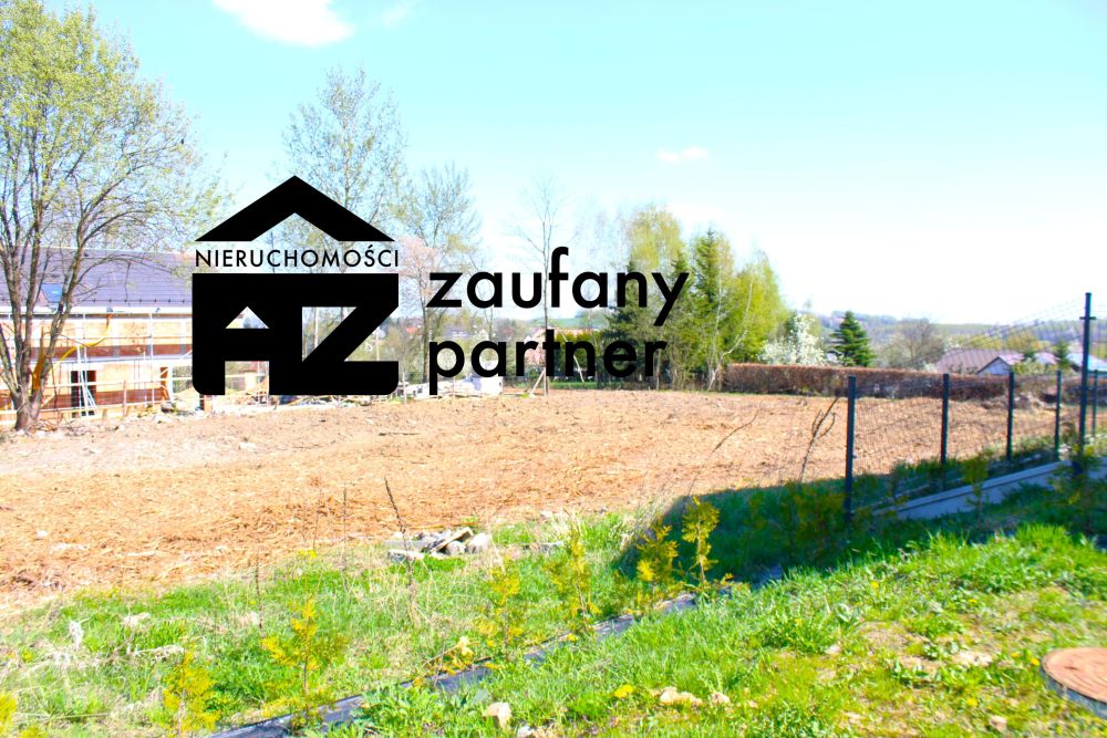 Działka z mediami