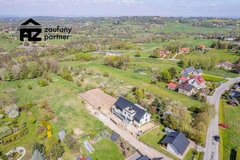 Piękna duża działka z mediami - 9