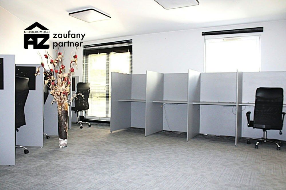 Lokal użytkowy w&nbsp;budynku usługowo-mieszkalnym przystosowany do&nbsp;działalności biurowej lub usług typu