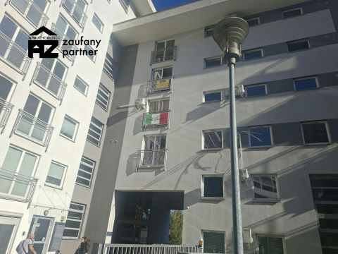 Lokal biurowy lub usługowy, można zrobić też gabinet terapeutyczny. - 3